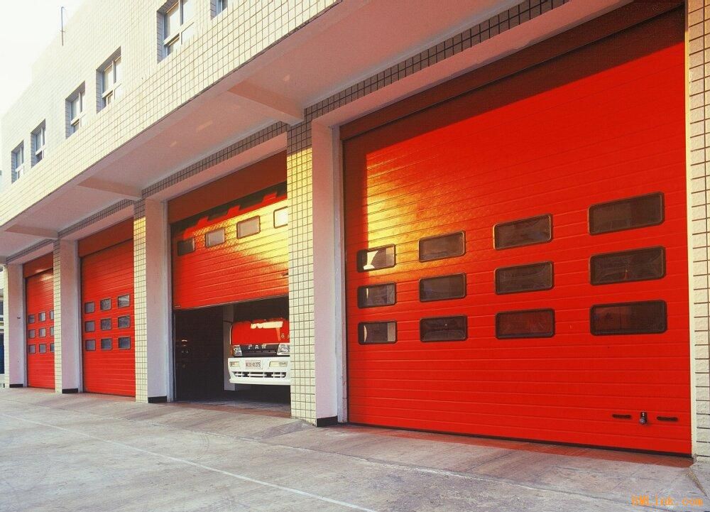 【原创】石家庄伸羃门厂家发展有办法 矛_庄R库门安装说明