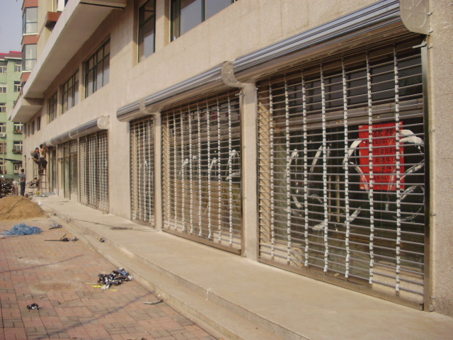 不锈钢电(sh��)动卷闔R��